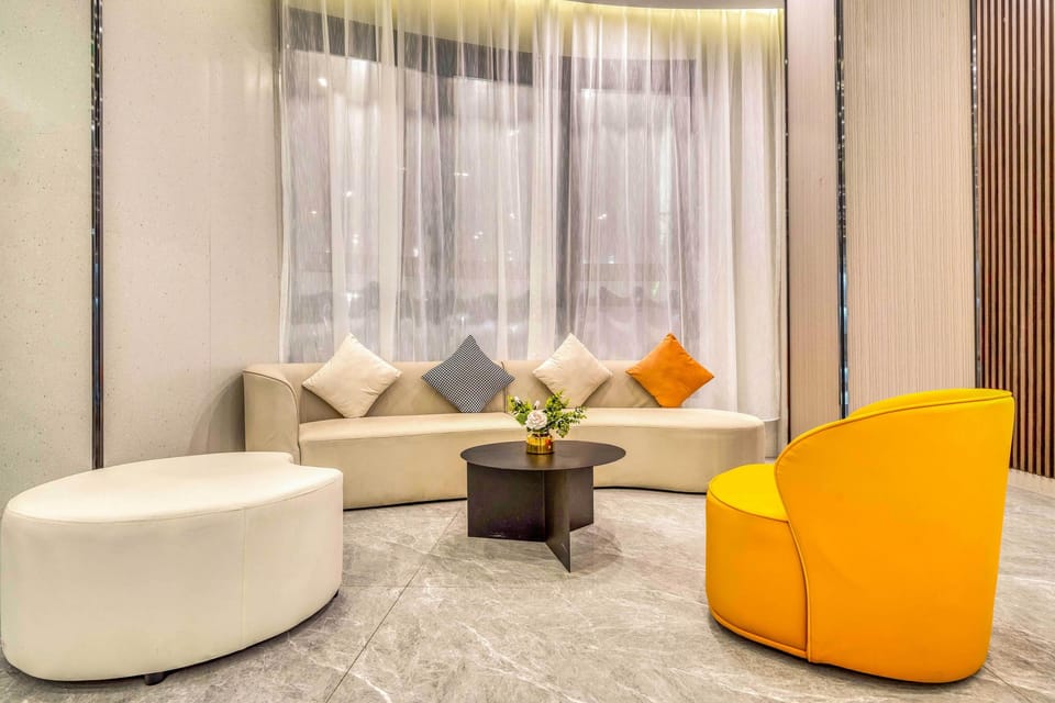 Fairyland Hotel Shaoxing Passenger Transport Center Lu Xun's Hometown Hotel in Hangzhou