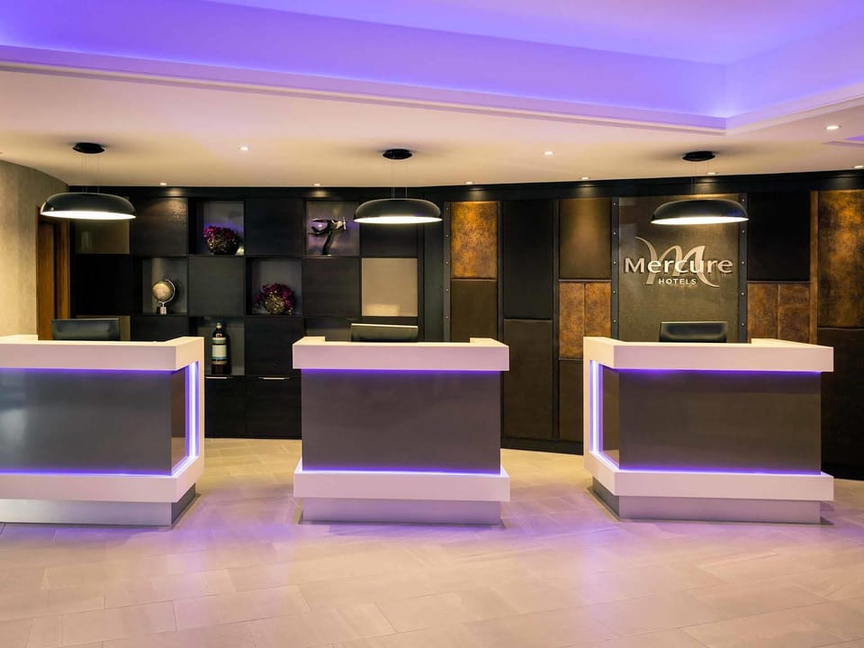 Mercure London Heathrow Hotel in Hayes