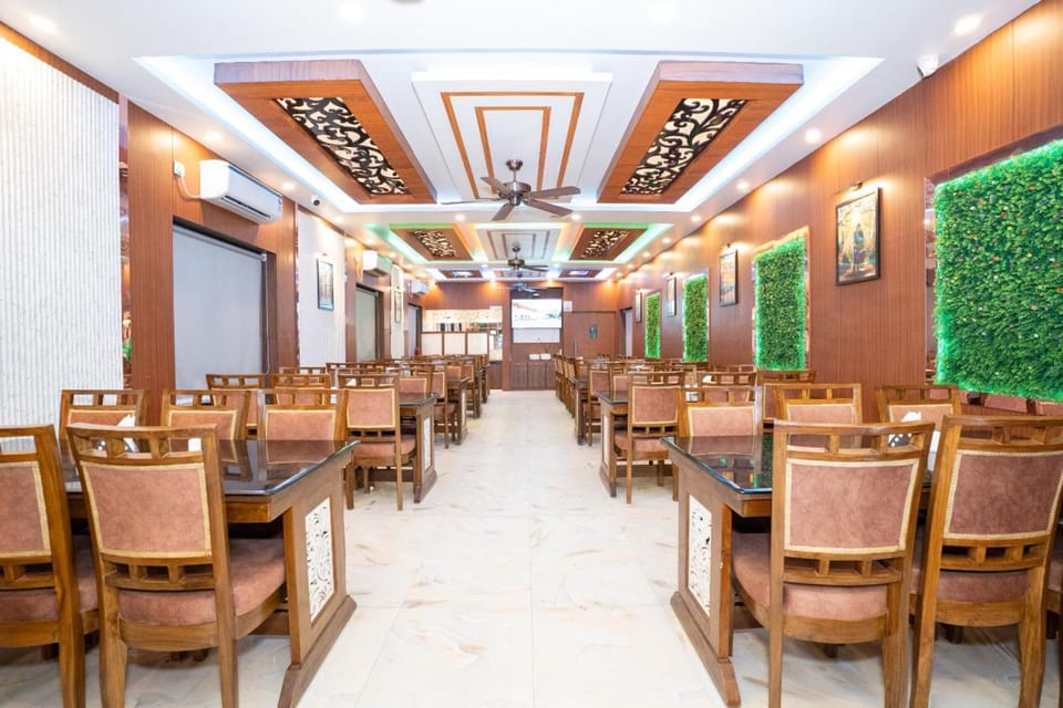 Mahabhoj Hotel & Restaurant Hotel in West Bengal
