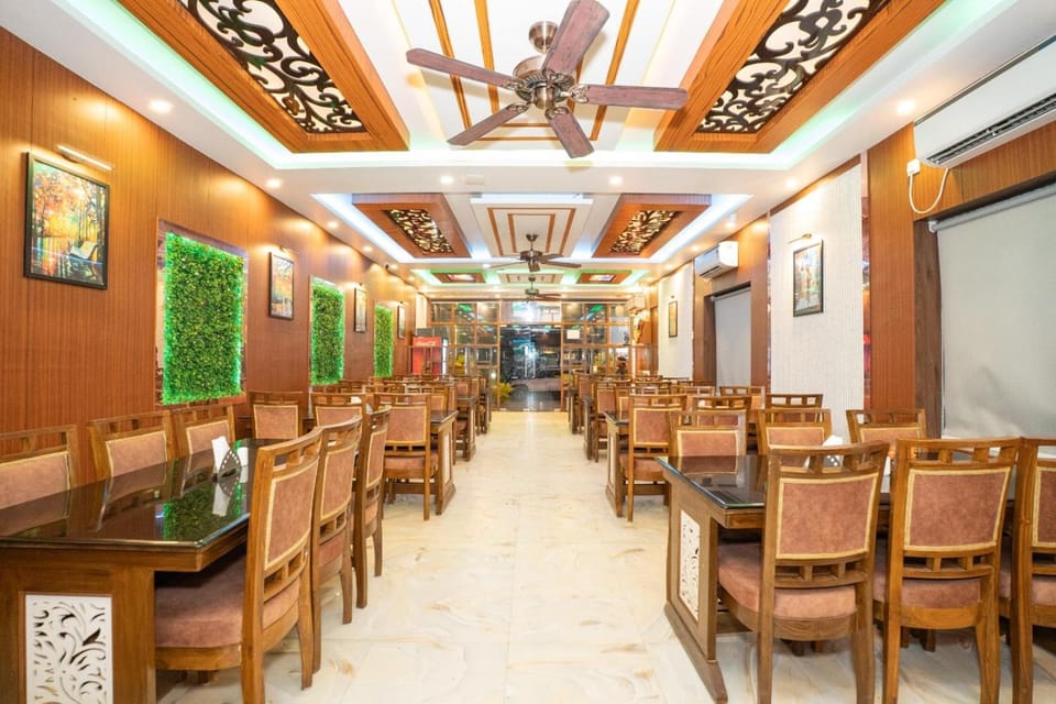Mahabhoj Hotel & Restaurant Hotel in West Bengal