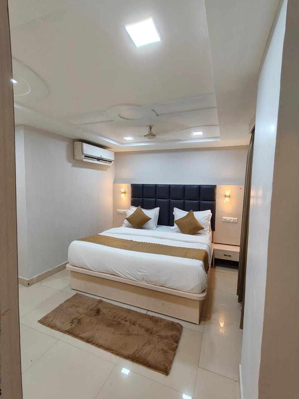 Hotel Green Land Hotel in Ahmedabad