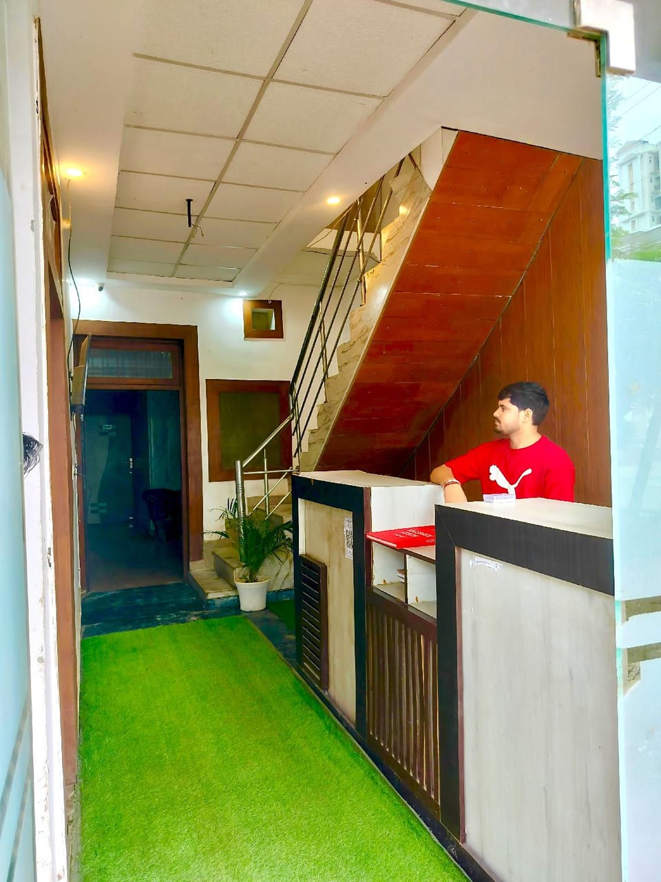 Grand vista inn  Hotel in Lucknow