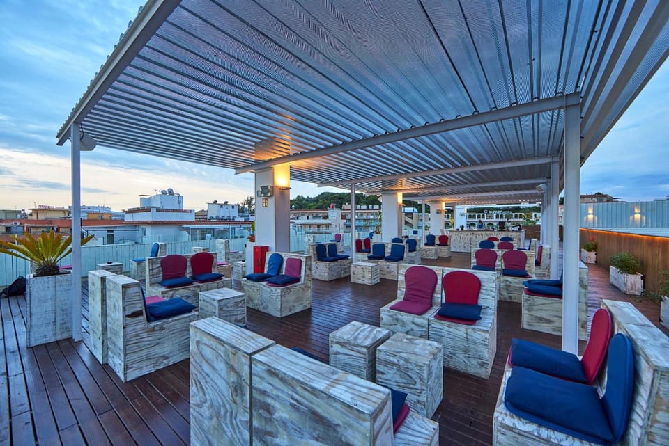 Bar/lounge