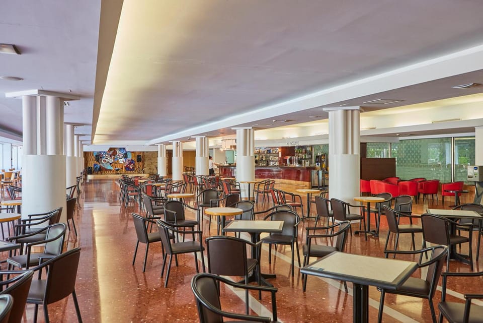 Bar/lounge