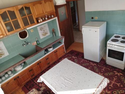 Guest House Proynovi Hotel in Plovdiv Province