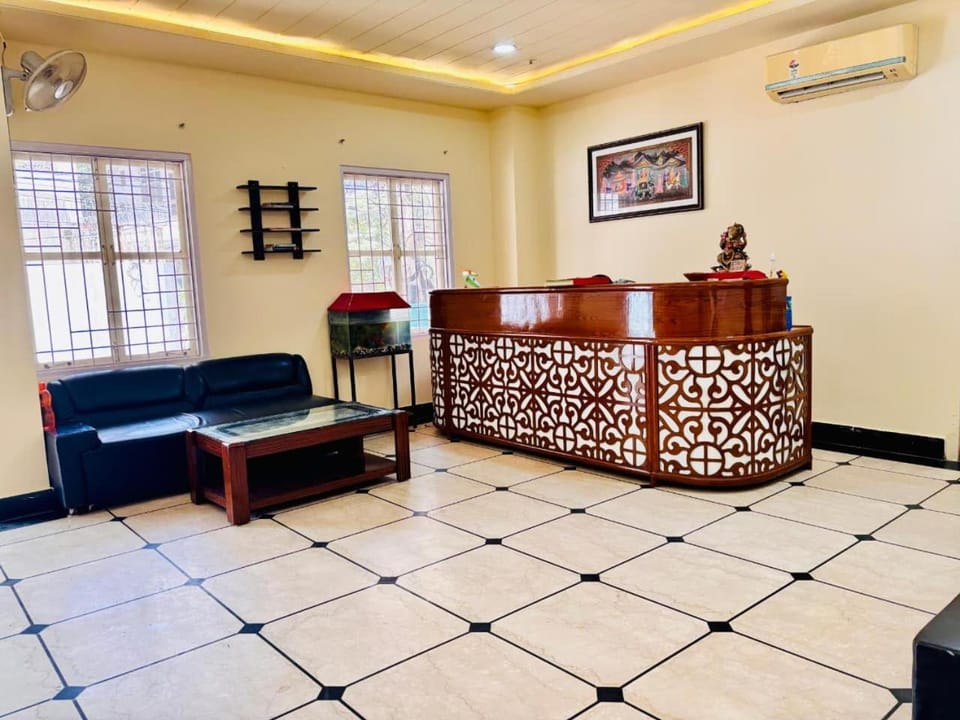 Hotel Roselle Heights  Hotel in Jaipur