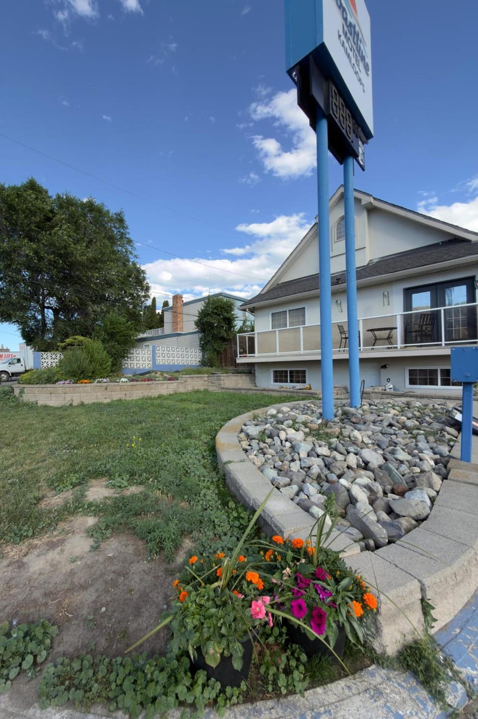 Coastline Motel Kamloops Motel in Kamloops