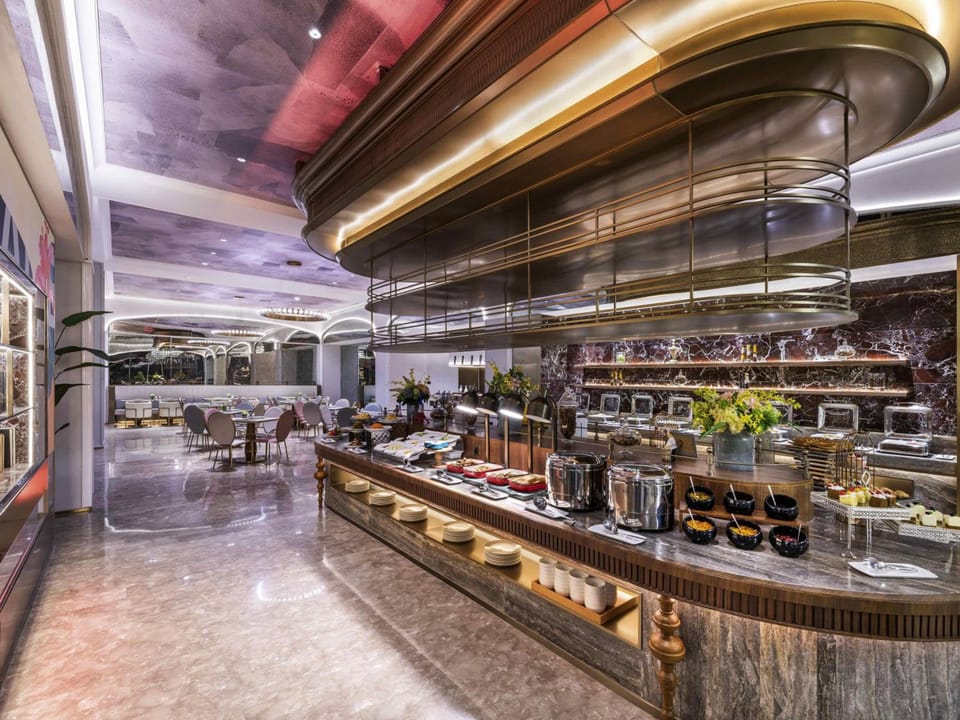 Mercure Yan'an Downtown Hotel in Shaanxi