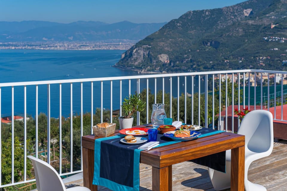 Maison Montechiaro Hostel in Campania