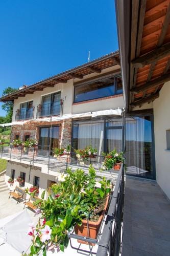 Ca Montiglio Hotel in Piedmont