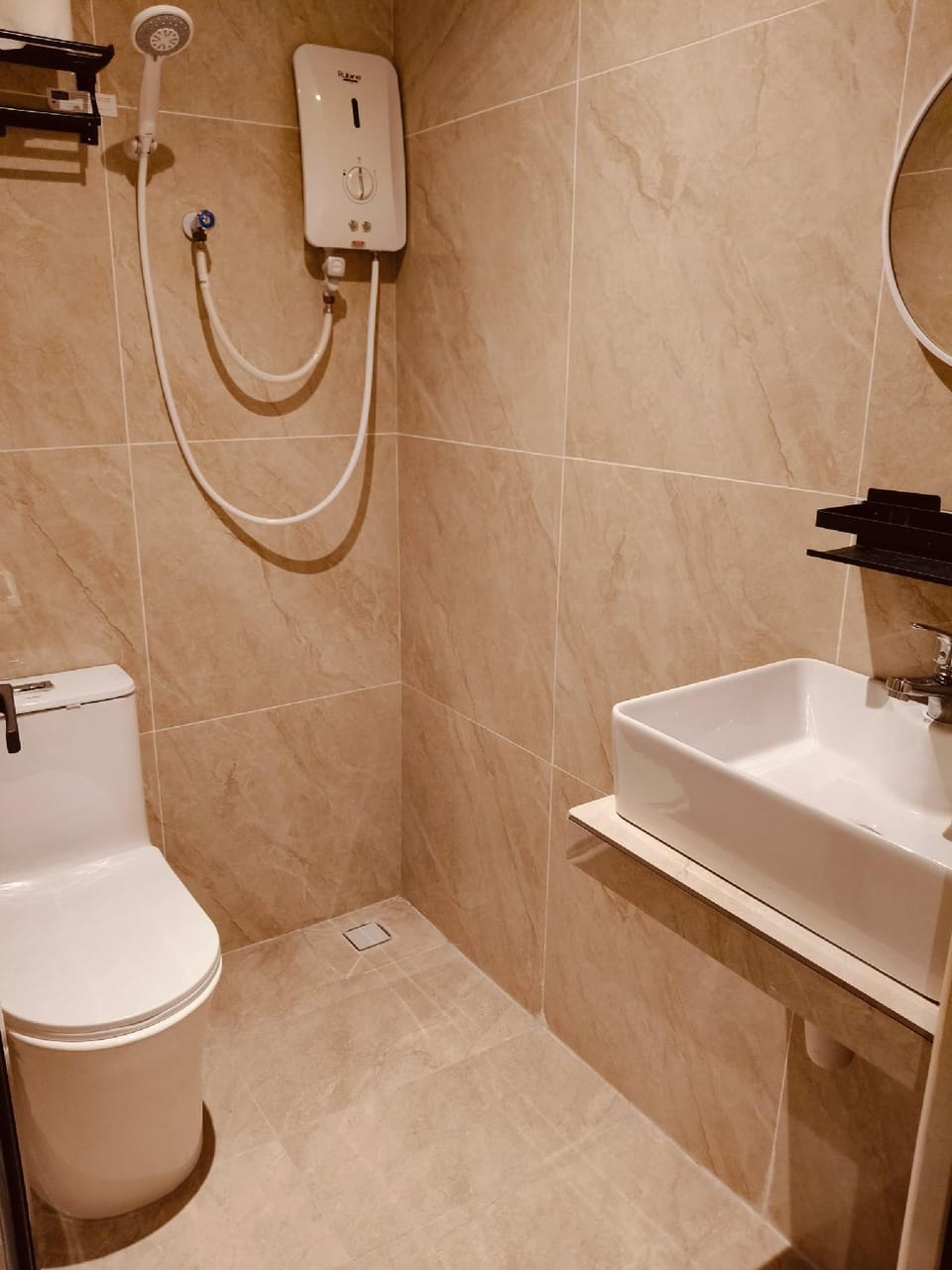 The loft 68 hotel Inn in George Town