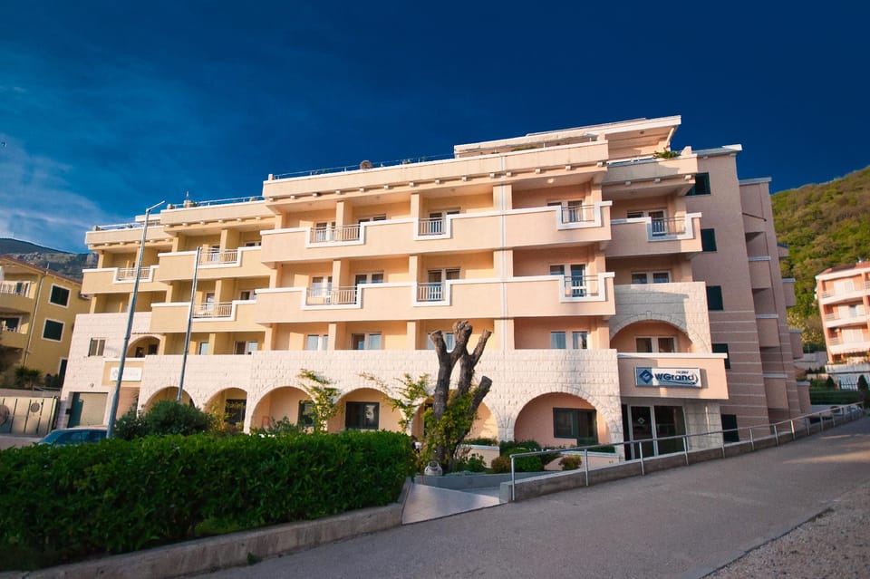 WGrand hotel Hotel in Budva Municipality
