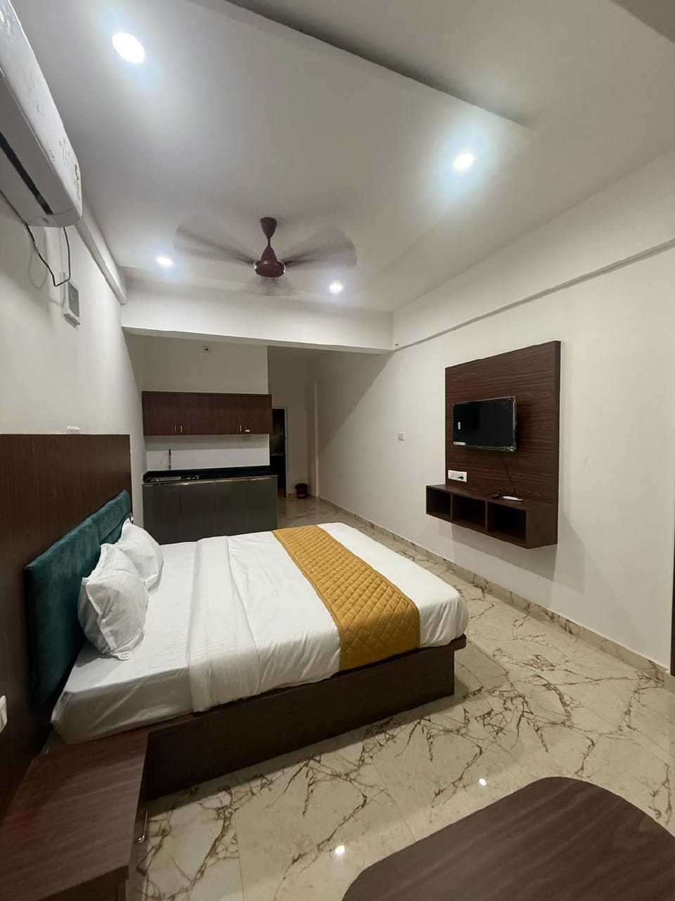 Hotel Skyline Natekal Hotel in Karnataka