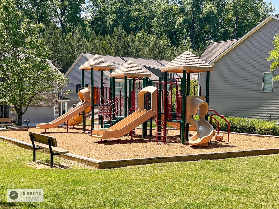 Attractive 3 Bed Townhouse with King Bed Hotel in Atlanta