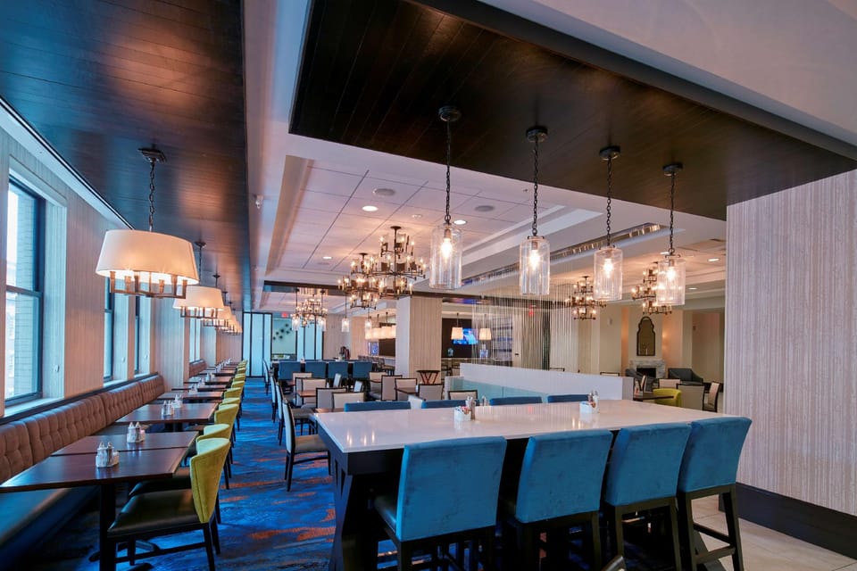 Embassy Suites by Hilton Louisville Downtown Hotel in Louisville