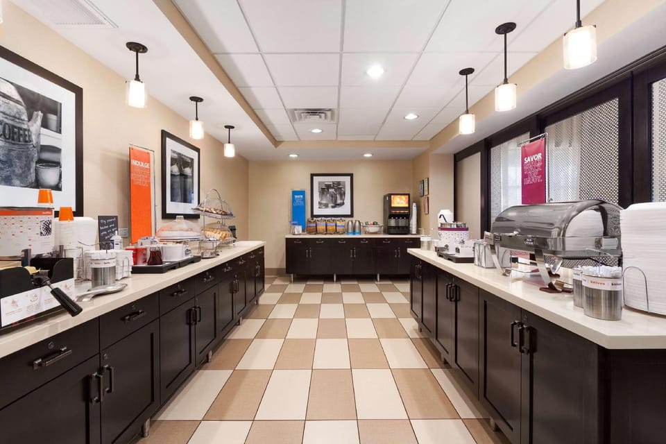 Hampton Inn & Suites San Bernardino Hotel in Loma Linda