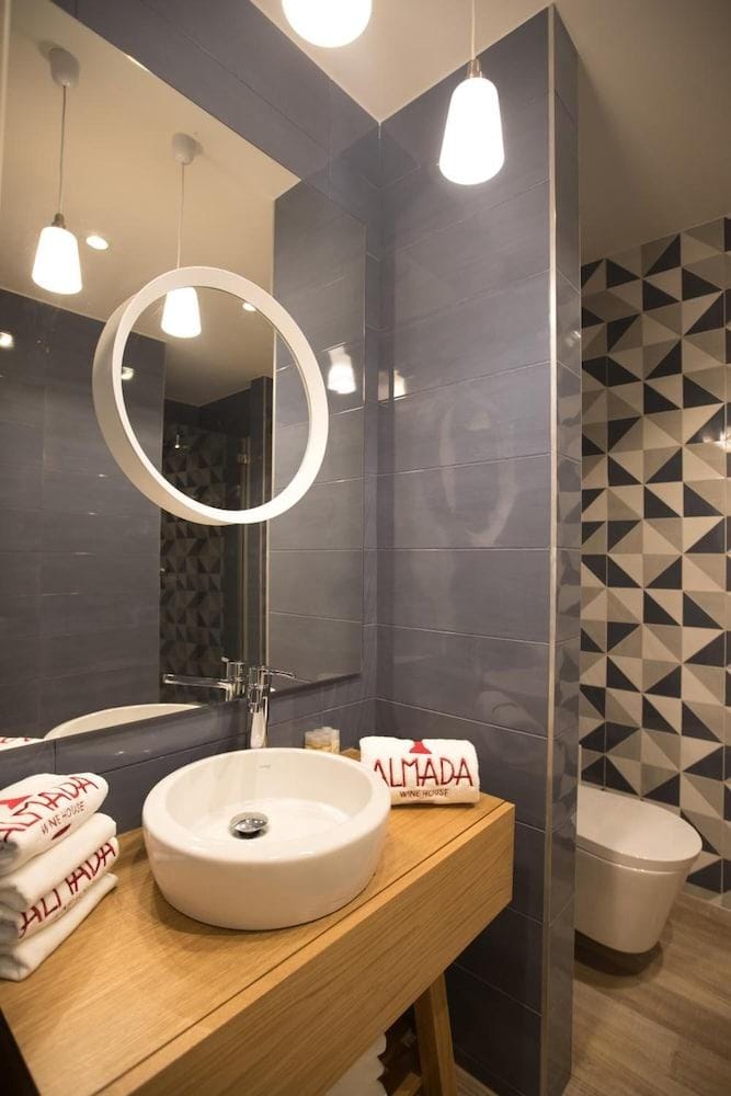 ALMADA WINE HOUSE Hotel in Porto