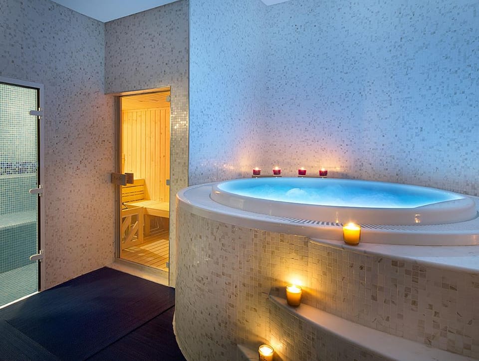 DoubleTree by Hilton Doha - Old Town Hotel in Eastern Province Saudi Arabia