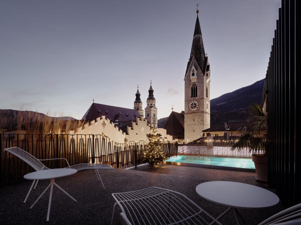 ADLER Historic Guesthouse Hotel in Brixen