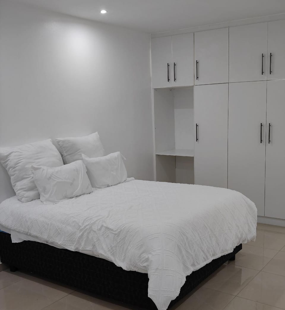 Silver Moon Guest House Hotel in Harare