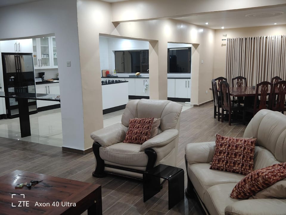Silver Moon Guest House Hotel in Harare