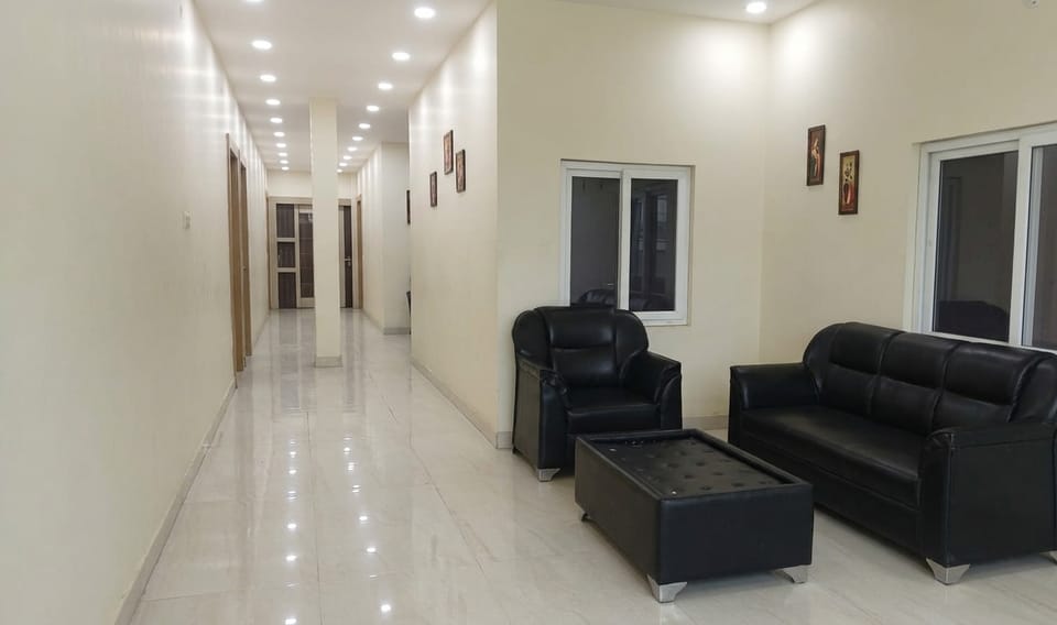 Hotel Rameshwaram Inn Hotel in Uttar Pradesh