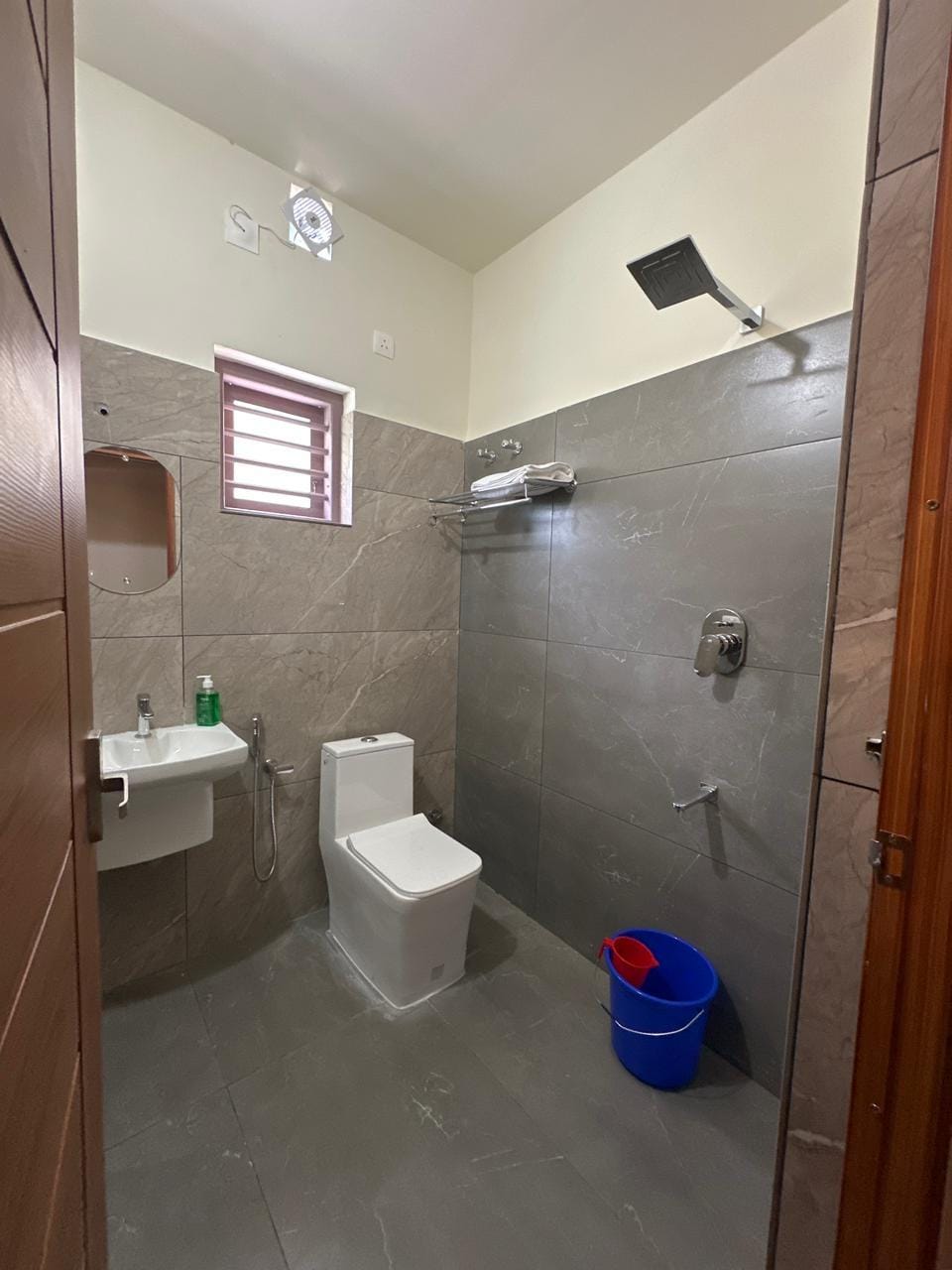 Honeymoon Holidays Vythiri  Hotel in Kerala