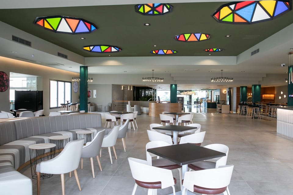 Evenia Olympic Suites Hotel in Lloret de Mar