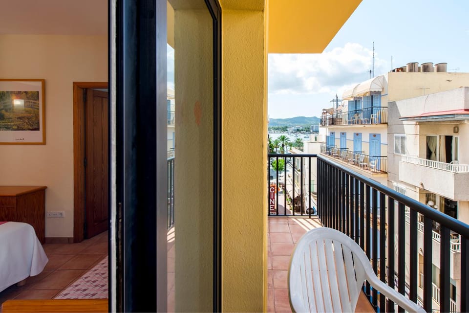 Apartamentos Casa Maria Apartment hotel in Sant Antoni Portmany