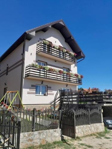 Guesthouse Tomasevic Hotel in Zlatibor District, Serbia