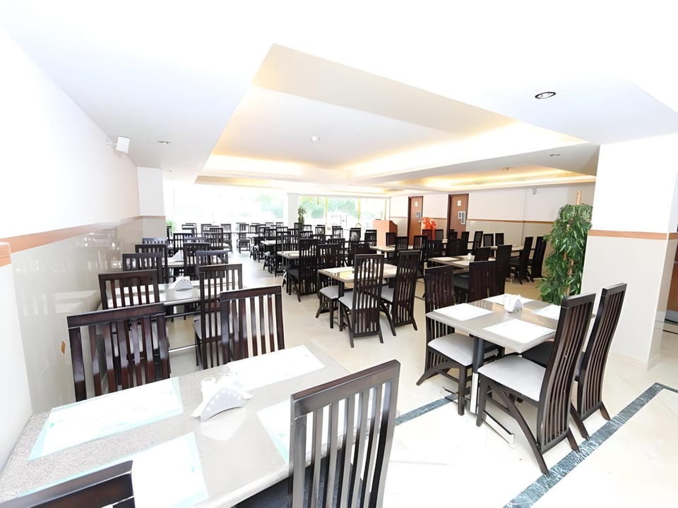 Hotel White Dammar Hotel in Thiruvananthapuram