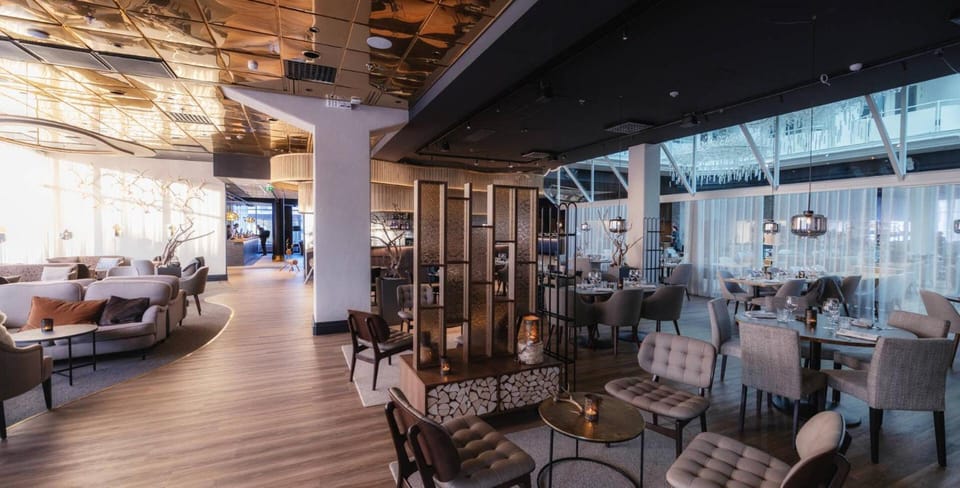 Bar/lounge