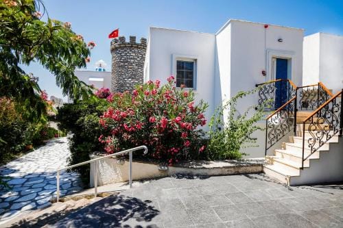 Flag Suites +12 Hotel in Bodrum