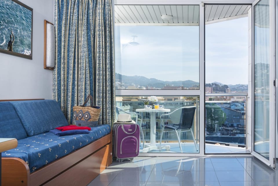 Apartamentos Blau Apartment hotel in Lloret de Mar