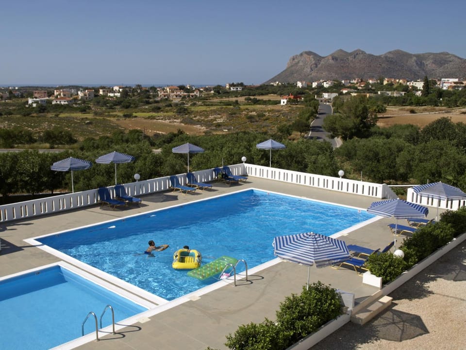 Villas Michalis Hotel in Crete