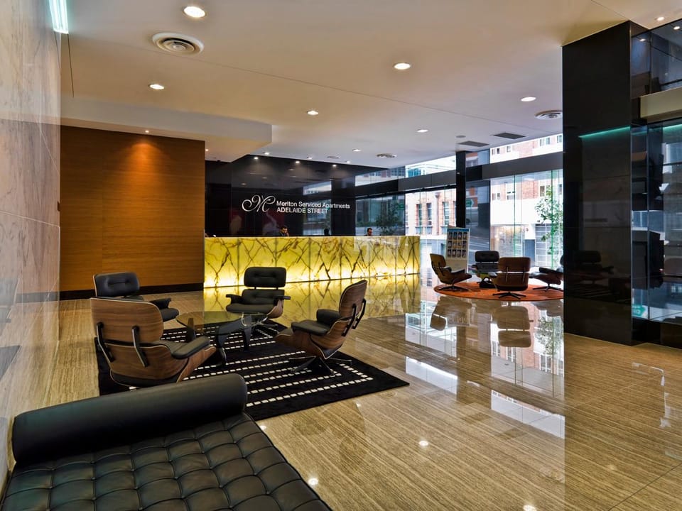 Meriton Suites Adelaide Street Apartment hotel in Brisbane City