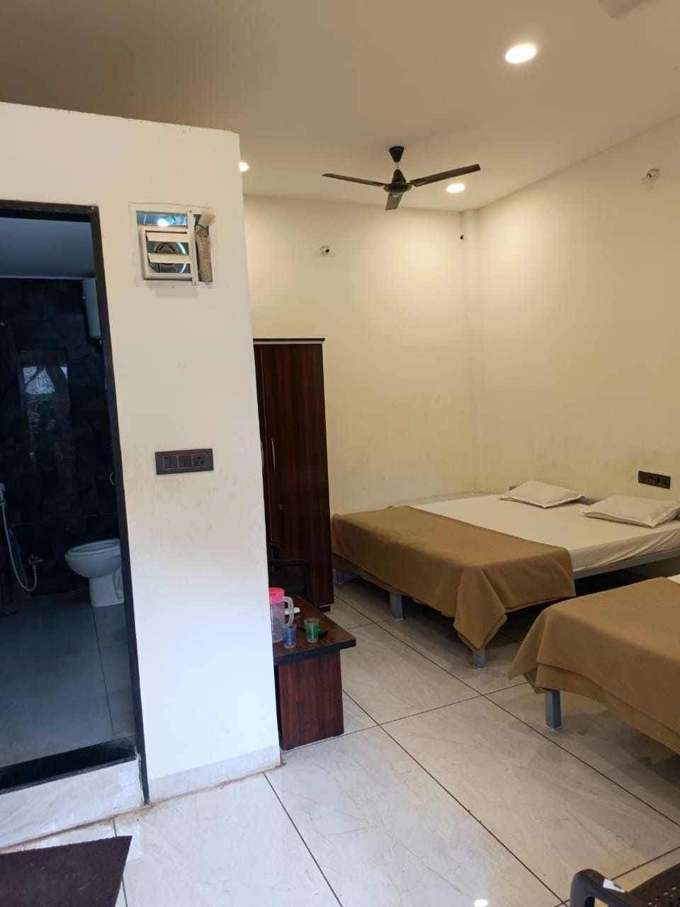 Agarwal bhawan dharamshala Hotel in India