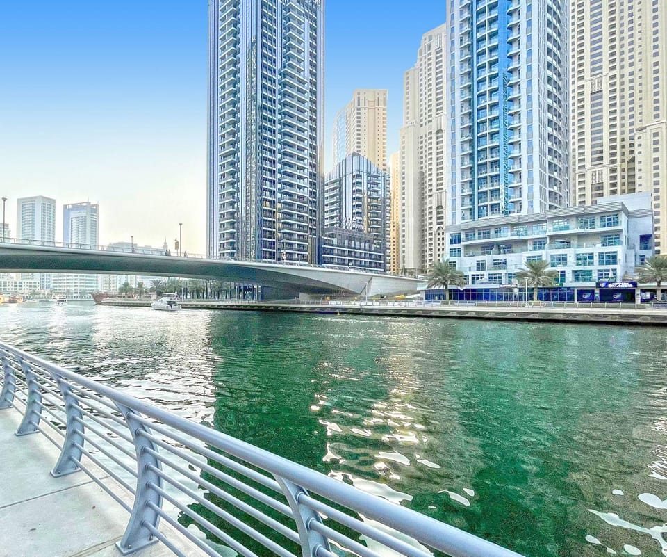 bnbme | Damac Waves Tower | 3 + Maids Hotel in Dubai