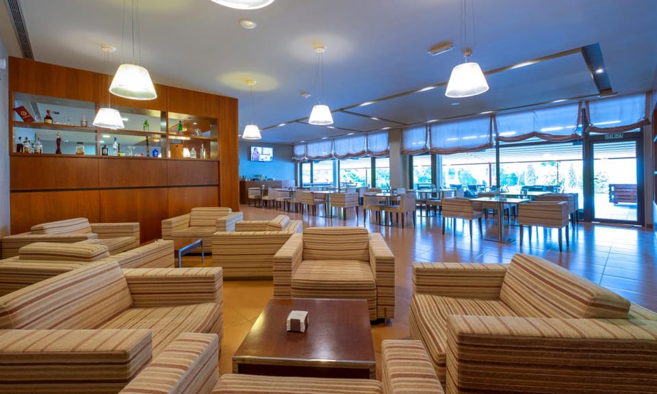 Bar/lounge