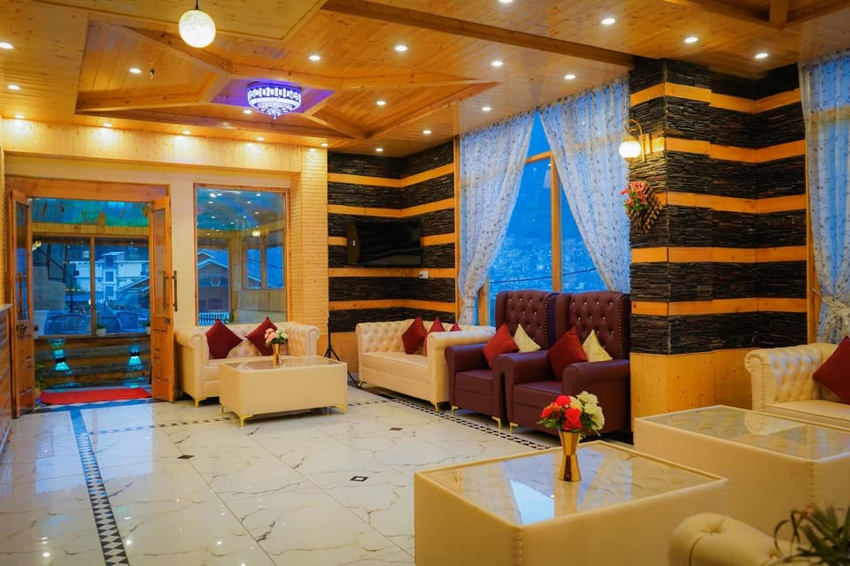 Triple A by JoyStays Hotel in Manali