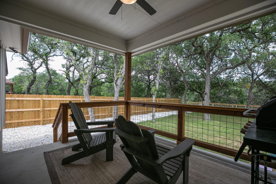 Pristine 3-bedroom Home Near Canyon Lake! Hotel in Canyon Lake
