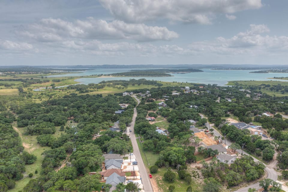 Pristine 3-bedroom Home Near Canyon Lake! Hotel in Canyon Lake
