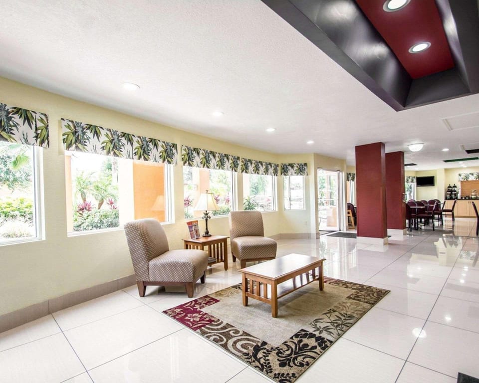 Quality Inn Sarasota I-75 Hotel in Florida