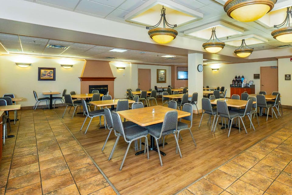 Comfort Inn & Suites Hotel in Salmon Arm