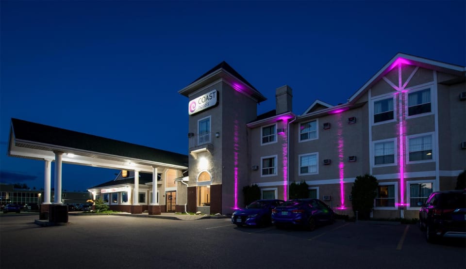 Coast Hinton Hotel Hotel in Hinton