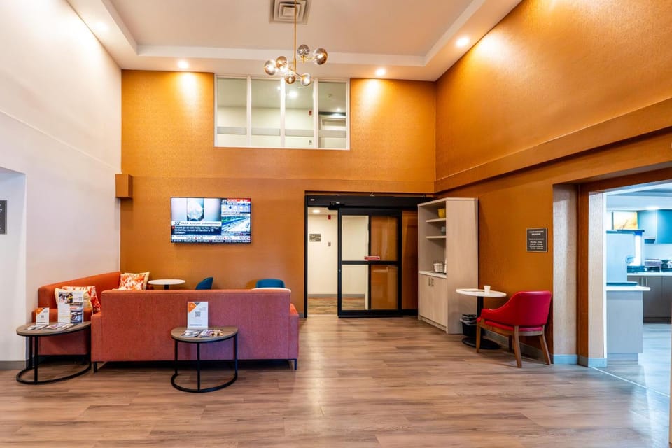 Comfort Suites Hotel in London
