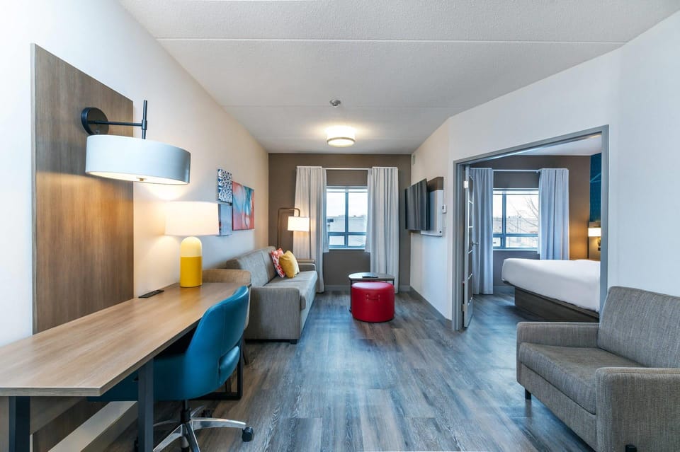 Suite room