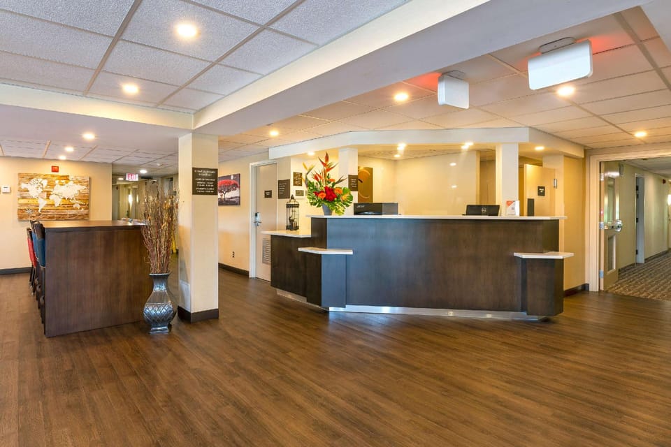 Comfort Inn Hotel in Lake Erie