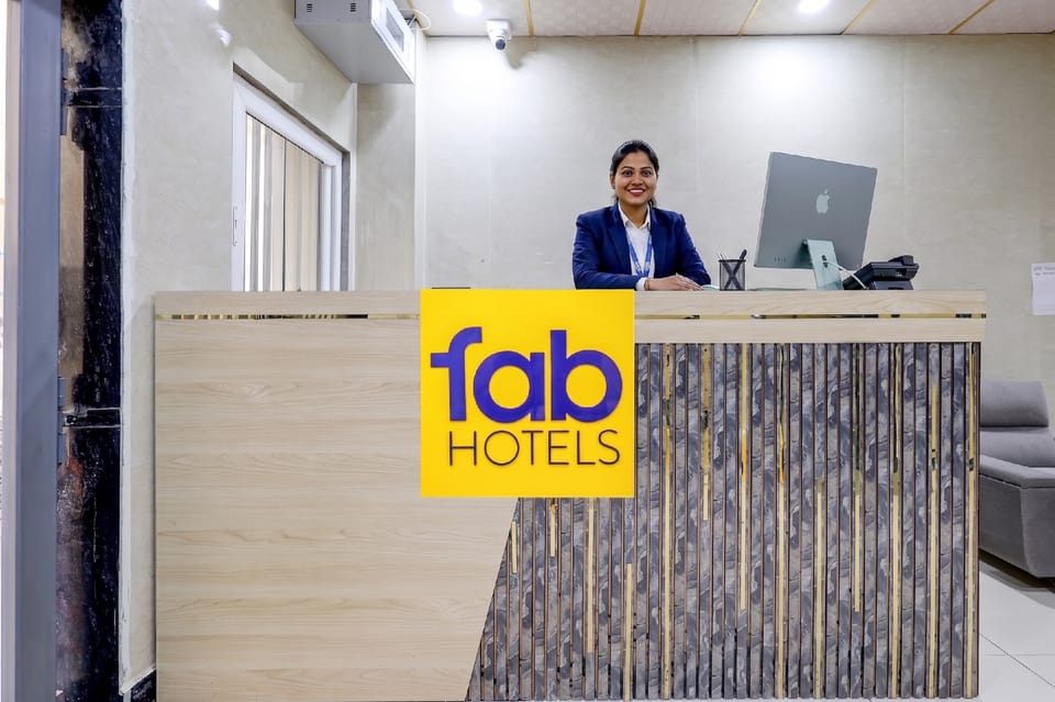 FabHotel Shivangan - 200M From Banke Bihari Temple, Vrindavan Hotel in Uttar Pradesh