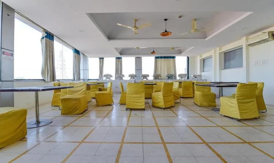 FabHotel Jaipur Classic - Near Vaishali Nagar Central Park Hotel in Jaipur
